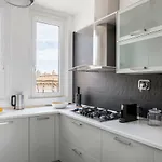 Iflat Penthouse Capitol 아파트