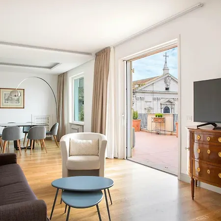 Penthouse Capitol Рим