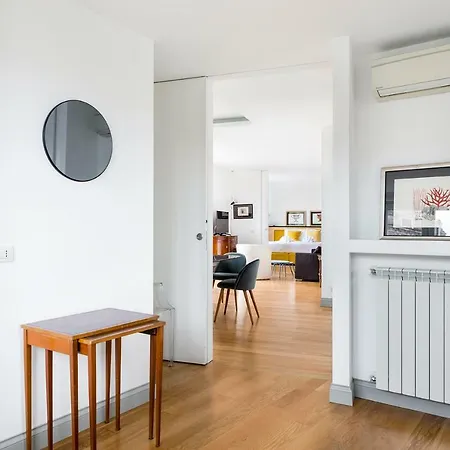 Апартаменты Penthouse Capitol Рим